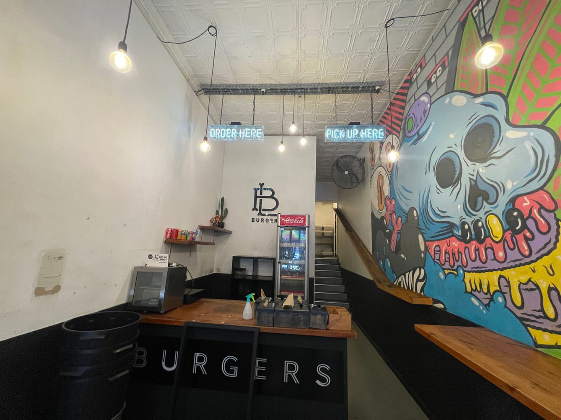 Oxford Street Retail Premises with Existing Commercial Kitchen — image 3