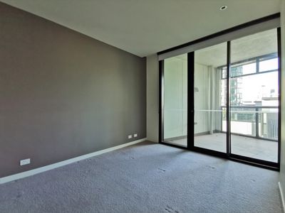 906 / 9 Waterside Place, Docklands