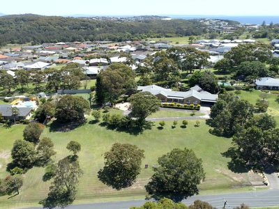 19 Panorama Crescent, Forster