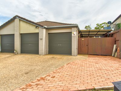 2 / 8 GEOFF WOLTER DRIVE, Molendinar