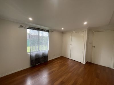 1 Barnfield Place, Dean Park