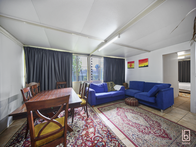 6 White Swan Avenue, Blue Haven