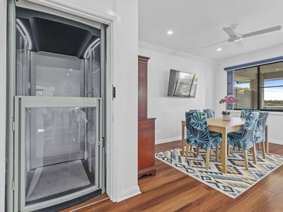 11 Sundeck Avenue, Hawks Nest