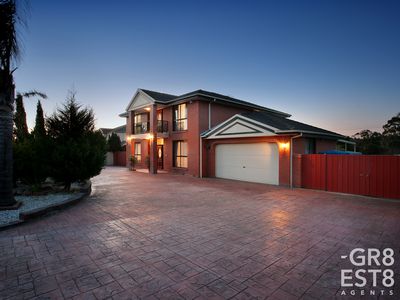 8 Glen Vista Drive, Narre Warren North