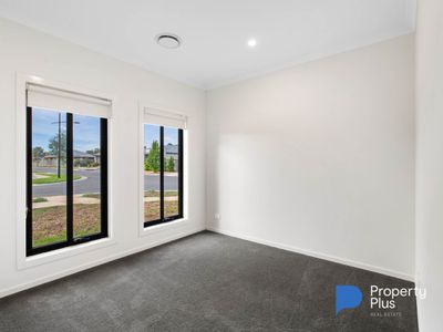 67 Blossom Drive, Epsom