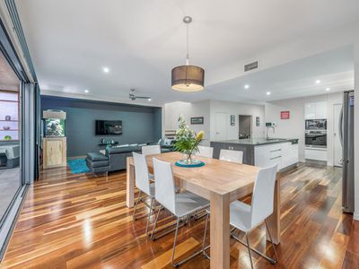 85 Feathertail Place, Wakerley