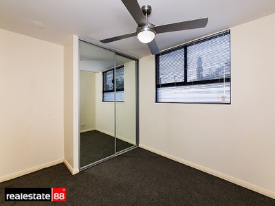 9 / 33 Windsor Street, Perth