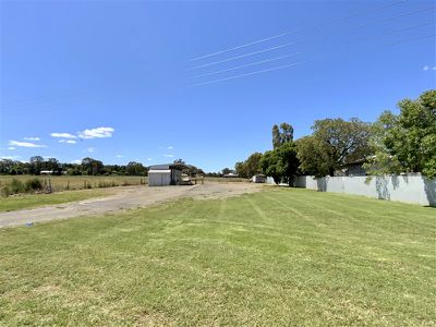 42 Bogan Gate Road, Forbes