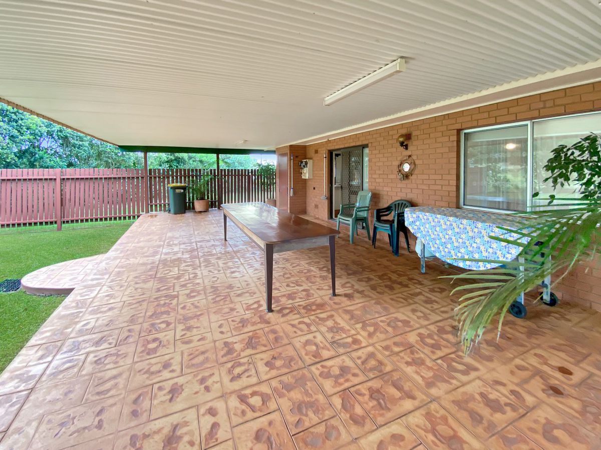 8394 Kennedy Highway, Atherton
