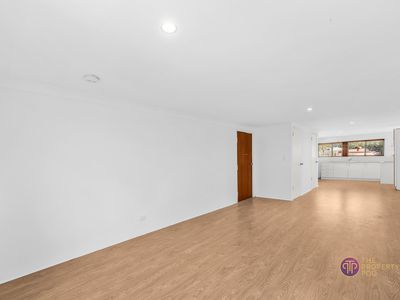 17 Church Street (Studio), Kelmscott