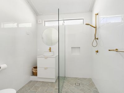 26 Collins Street, Piccadilly