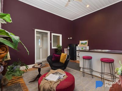 100 Railway Road, Elmore