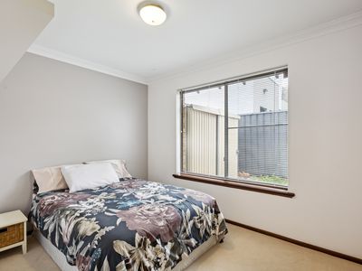 7 / 2 Weaponess Road, Scarborough