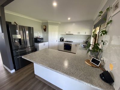 74-76 Rosella Parade, Kingaroy
