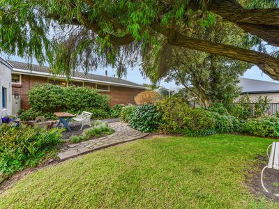 17 Adams Street, Donovans