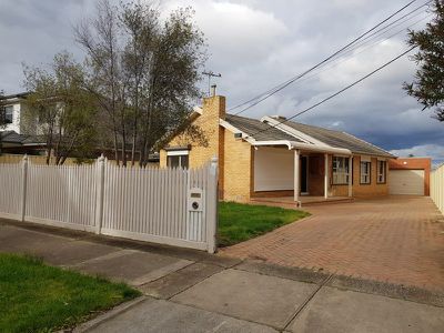 6 Ivanhoe Avenue, St Albans