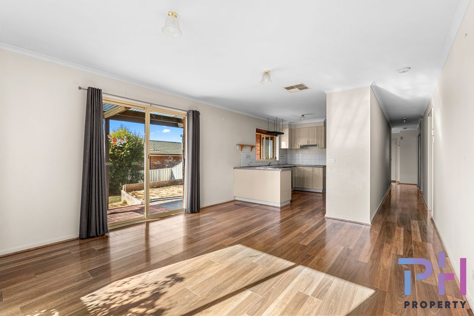 30 Pattison Drive, Kangaroo Flat
