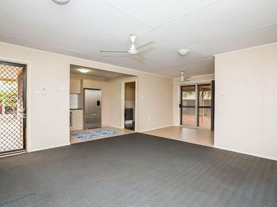 2 / 1 Brown Way, South Hedland