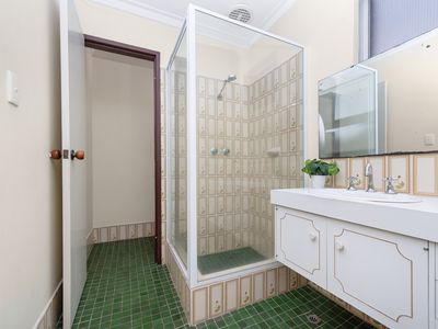 2 / 15 Tenth Avenue, Maylands