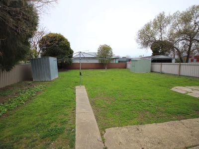 13 Higgins Street, Wangaratta
