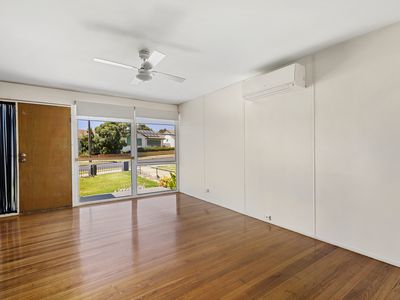 11 HOWE STREET, Seymour