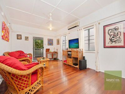 1 / 10A Cowley Street, West End