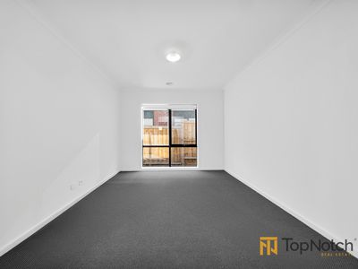 436 Mandalay Circuit, Beveridge