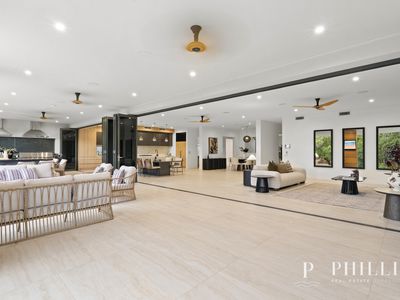 2515 Cressbrook Drive , Hope Island