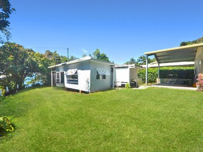 4 Elizabeth Street, Flying Fish Point