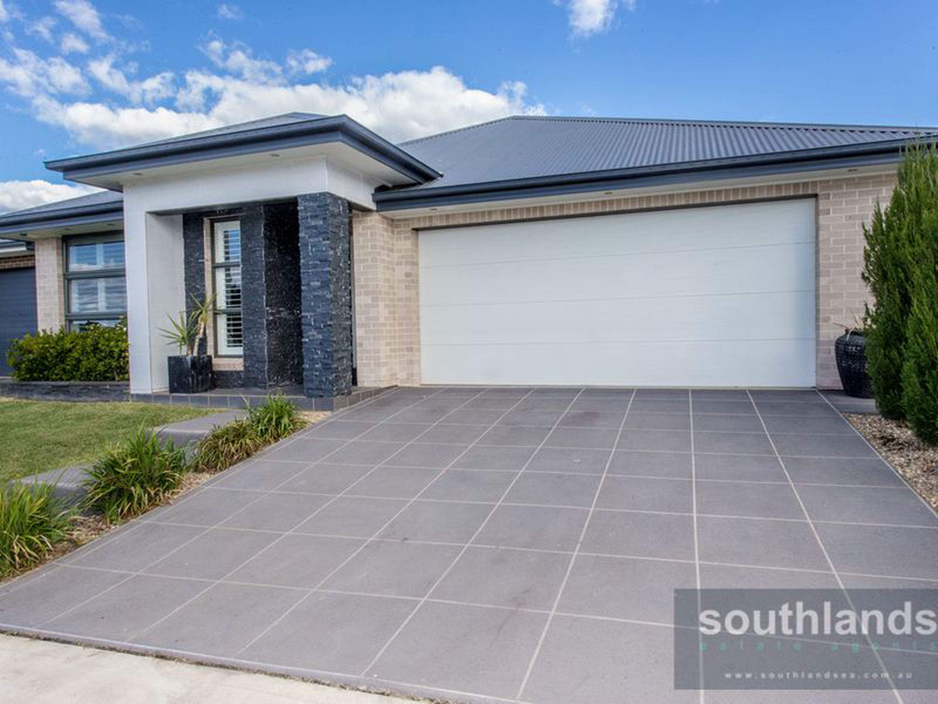 33 Sandstock Crescent, Jordan Springs, JORDAN SPRINGS