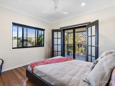 9 Priors Pocket Road, Pacific Heights