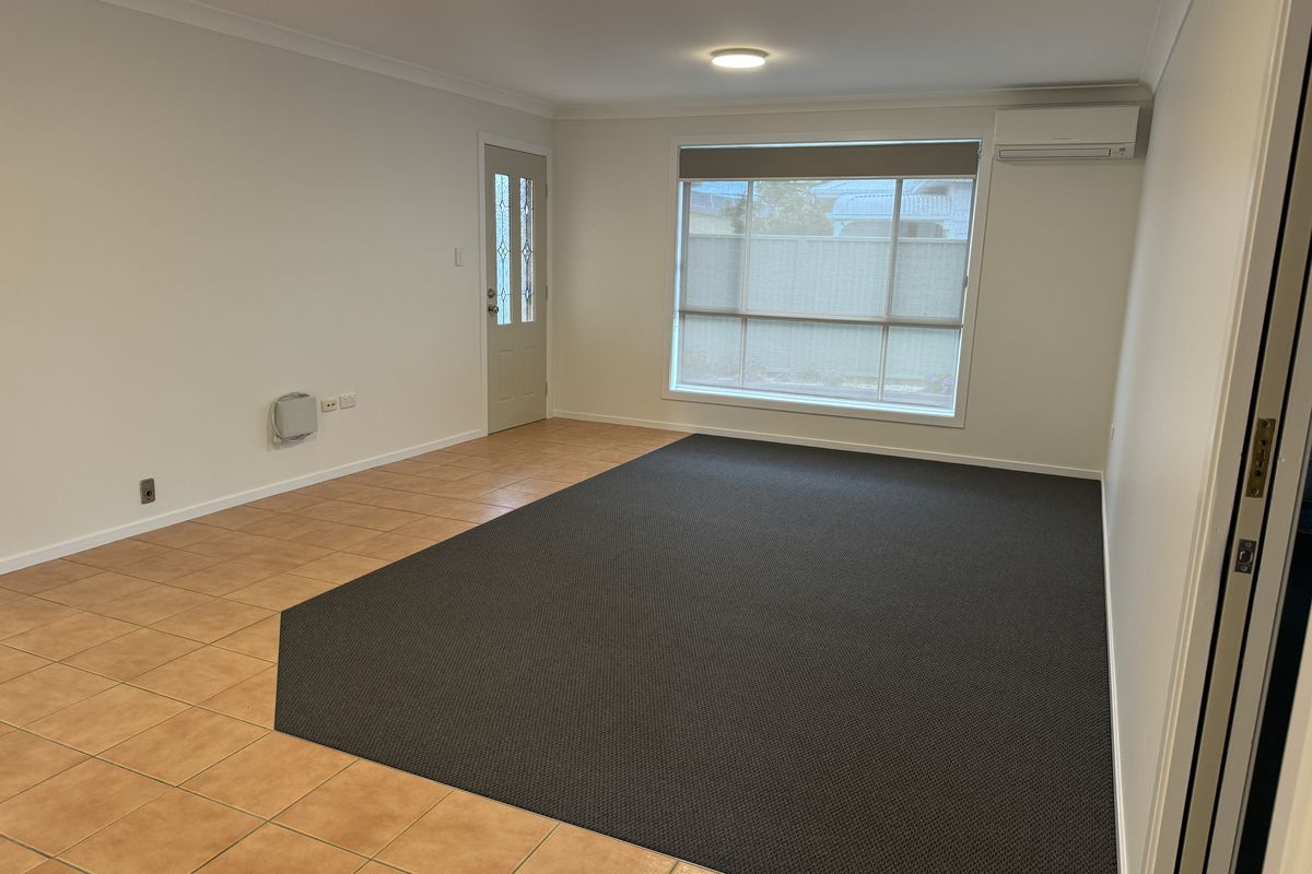 1 / 4 Plover Street, Taree