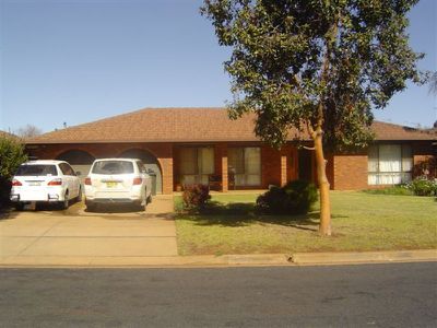 3 Sovereign Street, Dubbo
