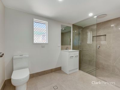 16 Valiant Crescent, Strathpine