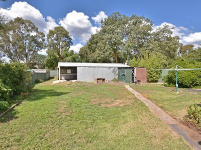 8 Neil Street, Kangaroo Flat