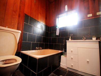 2 / 2 Browning Avenue, Lakemba