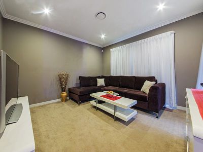 69 Feathertail Place, Wakerley