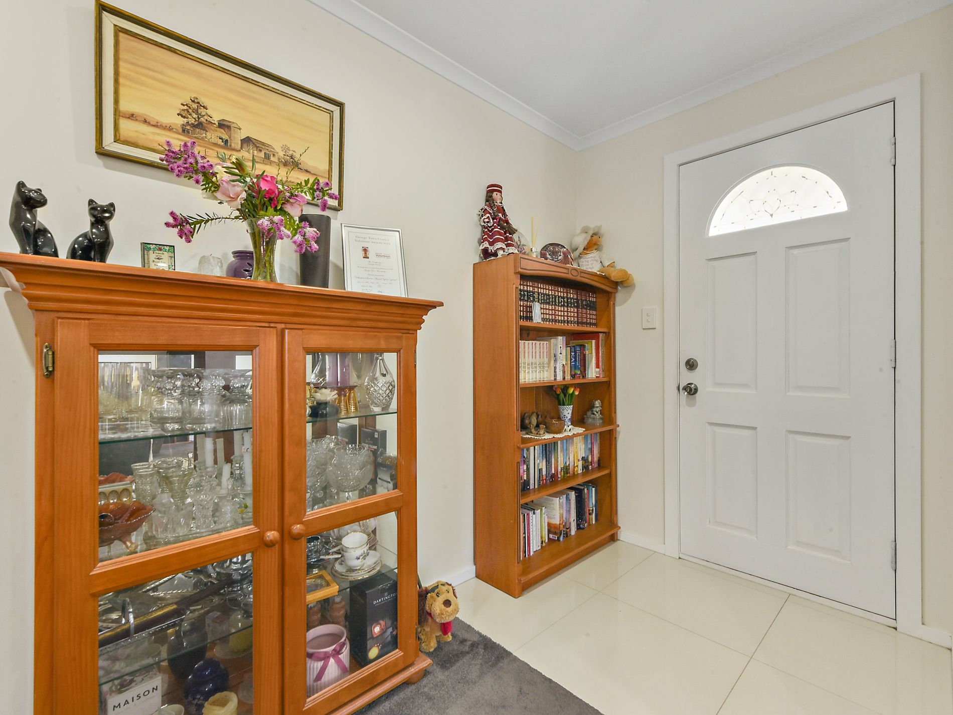 3 / 14 Macquarie Street, George Town