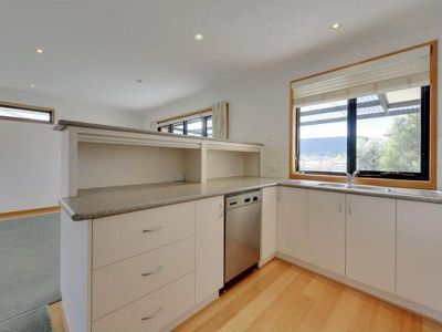 11 Christina Street, Cygnet