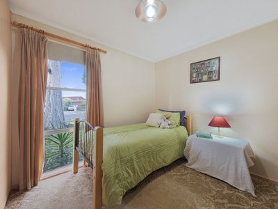 105 Blaxland Drive, Dandenong North