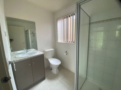 28 Edgevale Way, Tarneit