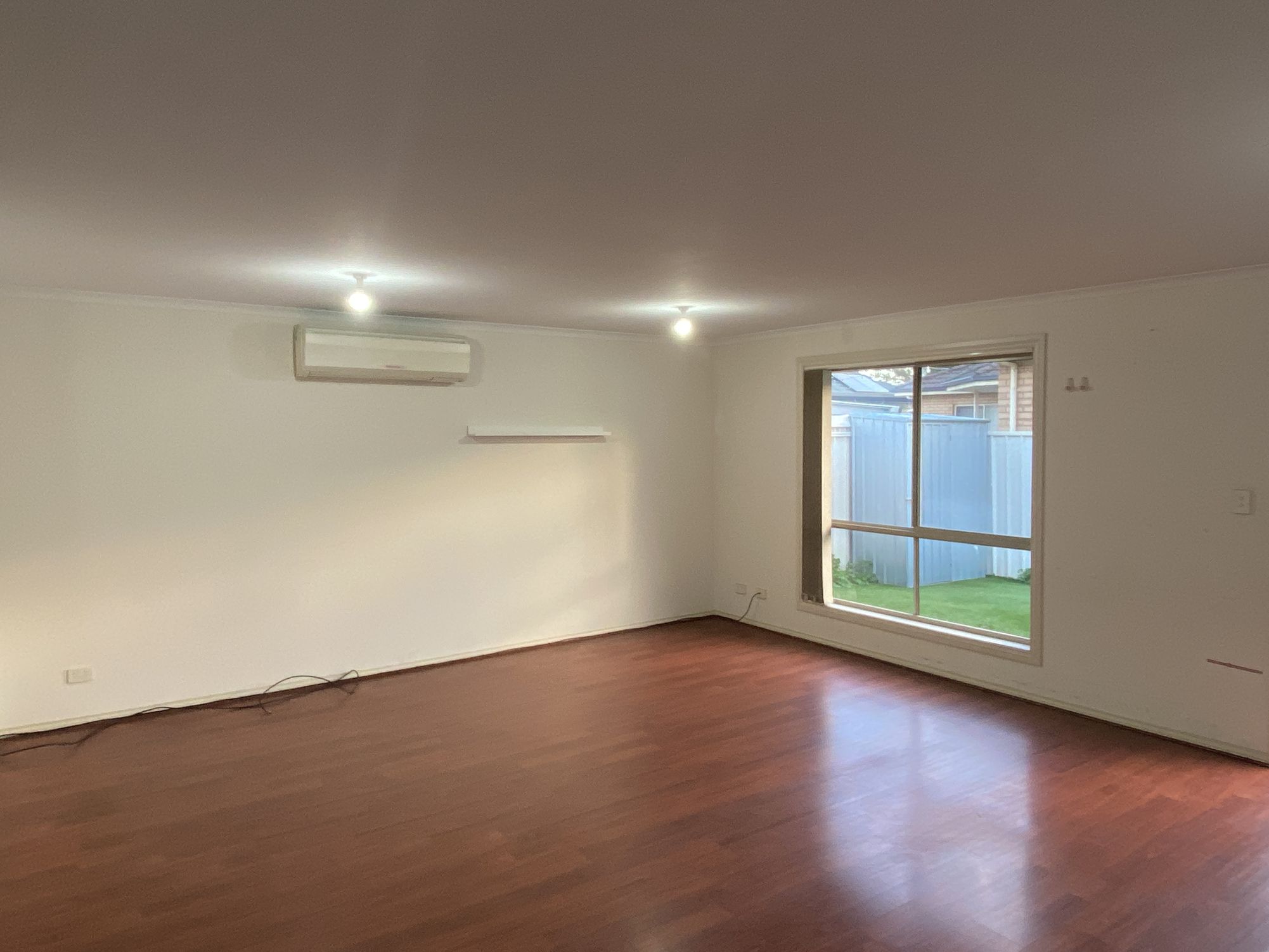 1A Bank Street, Kilburn