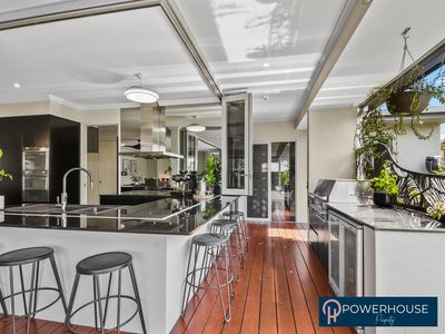 12 Castleton Ent, Smithfield
