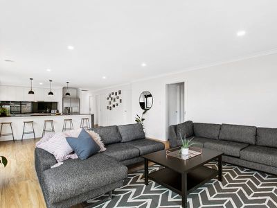 42 Castillo Avenue, Clyde North