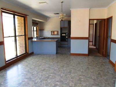 36 Crane street, Longreach