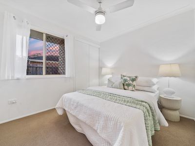 93 Evelyn Rd, Wynnum West