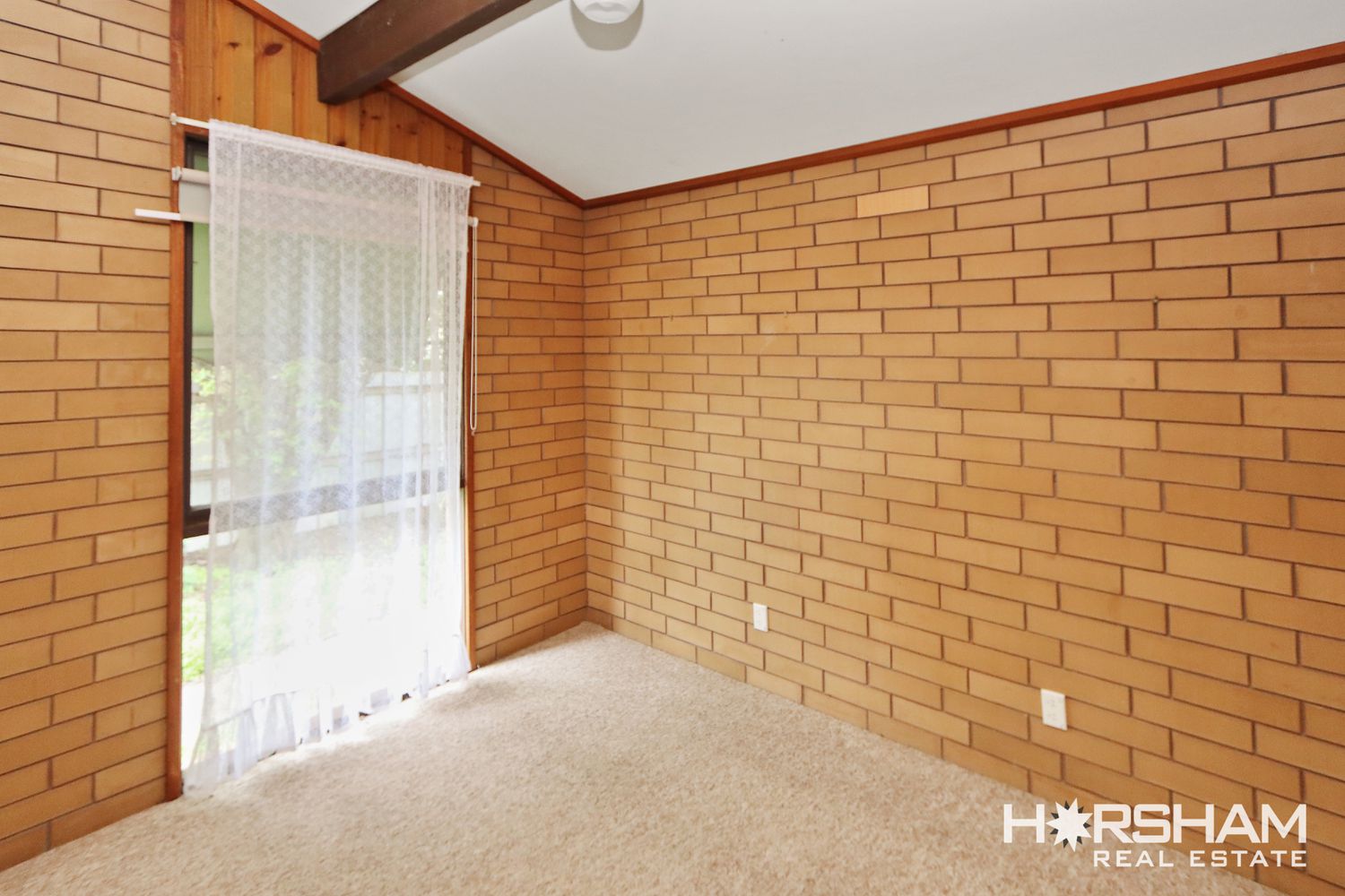 16 / 15 Begg Street, Horsham