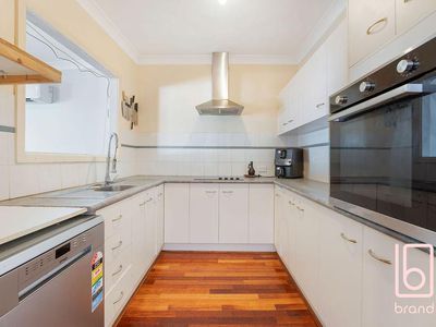 10 Coraldeen Avenue, Gorokan