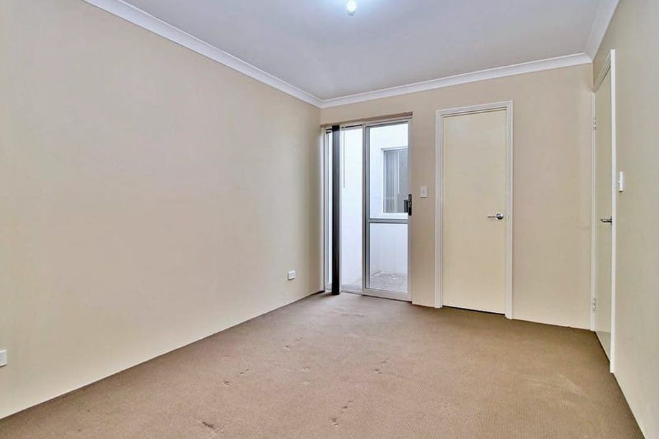 5 / 4 Vigo Cove, Baldivis