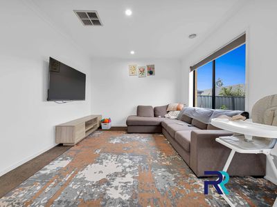21 Season Way, Craigieburn